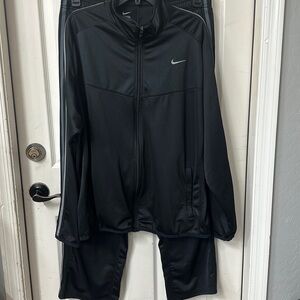 Nike athletic wear sz. XXL pants and zip up top XXL